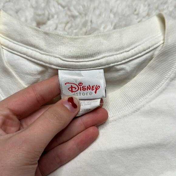 Winnie The Pooh Graphic Tee Vintage Disney Store Buzz Off Bee Floral Comfy GG25 - Picture 4 of 11